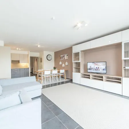 Albatros 301 With Balcony By Interhome