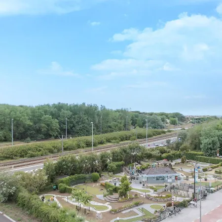 Apartment Residentie Albatros By Interhome Bredene