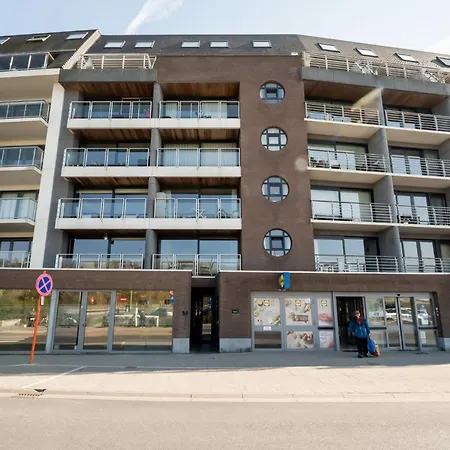 Albatros 301 With Balcony By Interhome Bredene